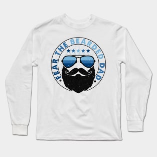 Fear the bearded Dad Retro Gift for Father’s day, Birthday, Thanksgiving, Christmas, New Year Long Sleeve T-Shirt